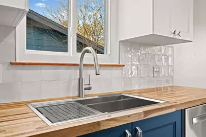 7016 Crosswood Drive, Austin, TX 78745 - Photo 14