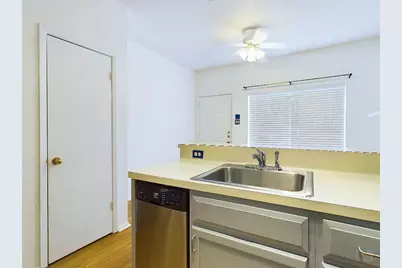 2210 Pearl Street #204, Austin, TX 78705 - Photo 2