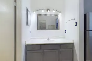 2210 Pearl St, Austin, TX 78705 - Photo 6