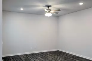 140 Hartson Dr, Taylor, TX 76574 - Photo 6