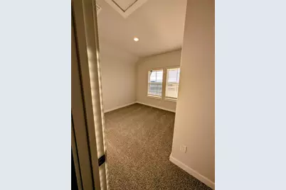 140 Hartson Drive W, Taylor, TX 76574 - Photo 16