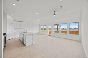 108 Divisadero Dr, Hutto, TX 78634 - Photo 4