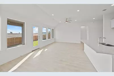 108 Divisadero Drive, Hutto, TX 78634 - Photo 8