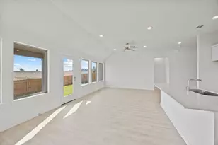 108 Divisadero Dr, Hutto, TX 78634 - Photo 8