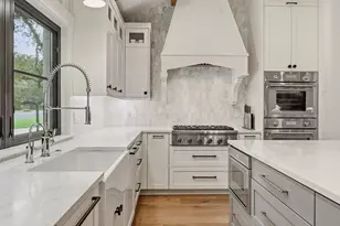 5823 Trailridge Dr, Austin, TX 78731 - Photo 24