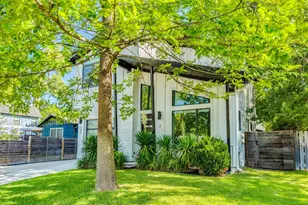 302 Irma Dr, Austin, TX 78752 - Photo 2