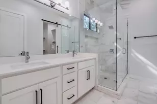 302 Irma Dr, Austin, TX 78752 - Photo 18