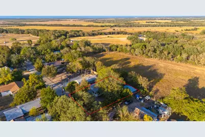 1392 E Market Street, Lockhart, TX 78644 - Photo 20