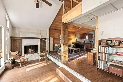 1392 E Market Street, Lockhart, TX 78644 - Photo 4