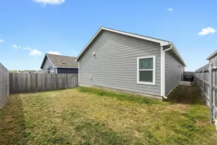 221 Barbary Coast Ln, Jarrell, TX 76537 - Photo 26