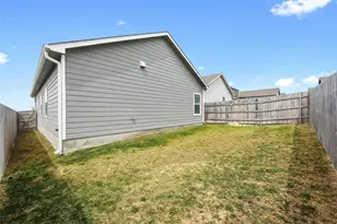 221 Barbary Coast Ln, Jarrell, TX 76537 - Photo 28