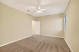 1090 Sussex, Round Rock, TX 78665 - Photo 26