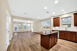 1090 Sussex, Round Rock, TX 78665 - Photo 8