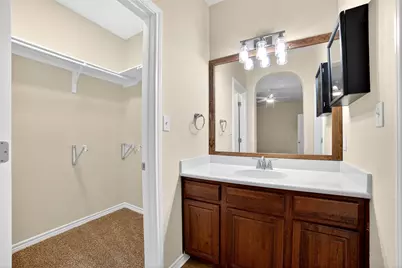 1090 Sussex, Round Rock, TX 78665 - Photo 34