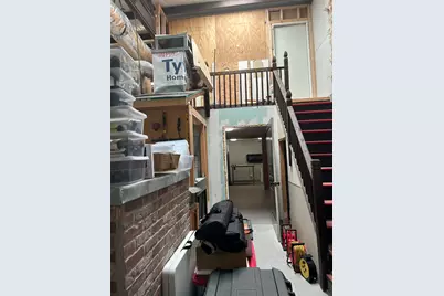 109 E 11th Street, Taylor, TX 76574 - Photo 14