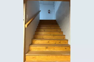 109 E 11th Street, Taylor, TX 76574 - Photo 10