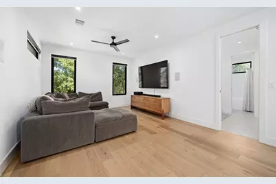 1004 Audrey Court, Austin, TX 78704 - Photo 10