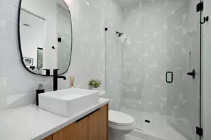 1004 Audrey Ct, Austin, TX 78704 - Photo 16