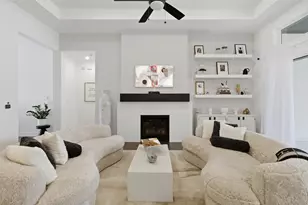 6101 Diversion Cir, Lago Vista, TX 78645 - Photo 8