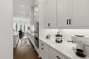 6101 Diversion Cir, Lago Vista, TX 78645 - Photo 14