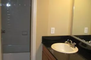 907 W 30th St, Austin, TX 78705 - Photo 2