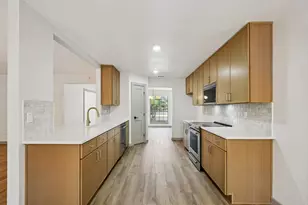 10502 Scotland Well Dr, Austin, TX 78750 - Photo 18