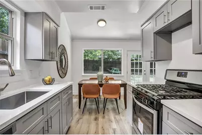 2416 Village Walk, Austin, TX 78744 - Photo 2