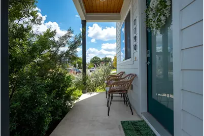 1190 Sarabeth Way, Austin, TX 78721 - Photo 2