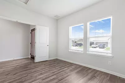 109 Osier Pass, Hutto, TX 78634 - Photo 6