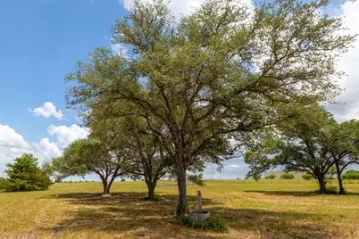 1021 E Old Hallettsville Road, Flatonia, TX 78941 - Photo 1
