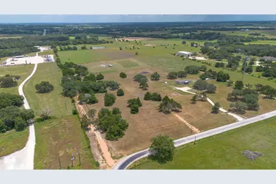 1021 E Old Hallettsville Road, Flatonia, TX 78941 - Photo 20