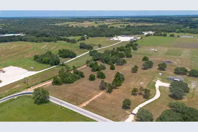 1021 E Old Hallettsville Road, Flatonia, TX 78941 - Photo 22