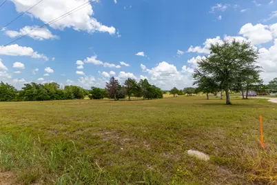 1021 E Old Hallettsville Road, Flatonia, TX 78941 - Photo 14