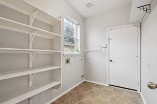 122 Mossy Rock Cove, Hutto, TX 78634 - Photo 10