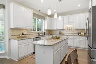 2041 St Andrews Dr, Round Rock, TX 78664 - Photo 10