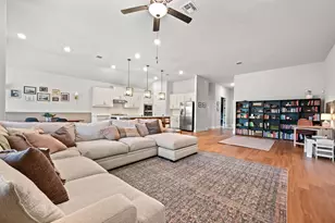 308 Allegheny Wy, Kyle, TX 78640 - Photo 10