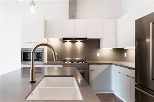 207 W Johanna St, Austin, TX 78704 - Photo 4