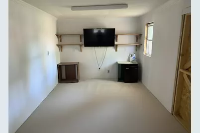 801 E Johnson Street, Burnet, TX 78611 - Photo 30