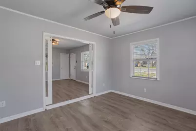 801 E Johnson Street, Burnet, TX 78611 - Photo 12