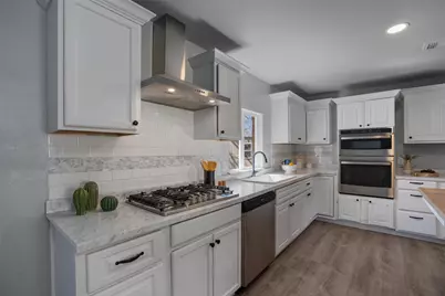 801 E Johnson Street, Burnet, TX 78611 - Photo 8