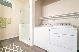 809 Vance St, Taylor, TX 76574 - Photo 10