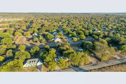 1255 Lovers Lane, Bastrop, TX 78602 - Photo 38