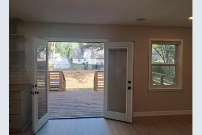 202 Jones Street, Smithville, TX 78957 - Photo 12