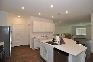 233 James River Dr, Hutto, TX 78634 - Photo 10
