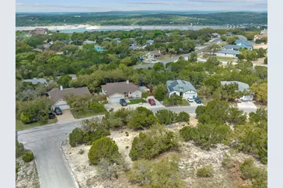 21512 Perry Cove, Lago Vista, TX 78645 - Photo 10