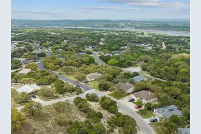 21512 Perry Cove, Lago Vista, TX 78645 - Photo 6