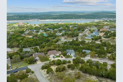 21512 Perry Cove, Lago Vista, TX 78645 - Photo 4