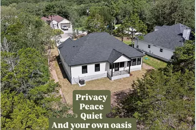 137 N Pohakea Drive, Bastrop, TX 78602 - Photo 2