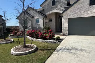 812 Karst Cv, Georgetown, TX 78628 - Photo 2