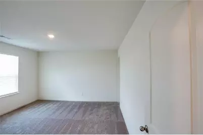 1004 Riverdale Cove, Jarrell, TX 76537 - Photo 14